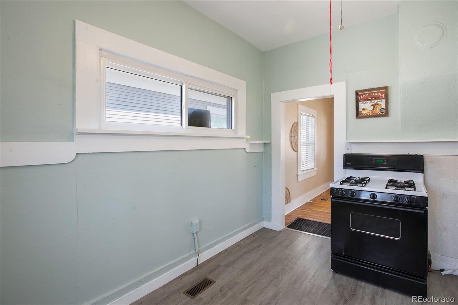 MLS Image #14 for 112 s limit street,colorado springs, Colorado