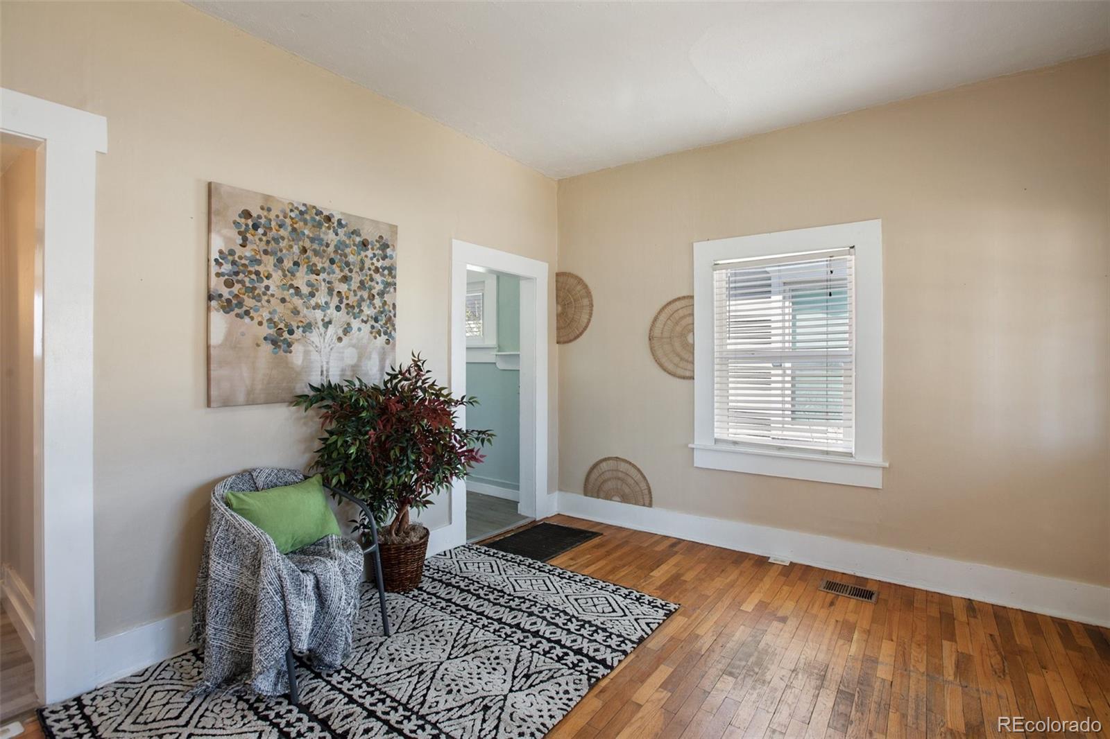 MLS Image #7 for 112 s limit street,colorado springs, Colorado