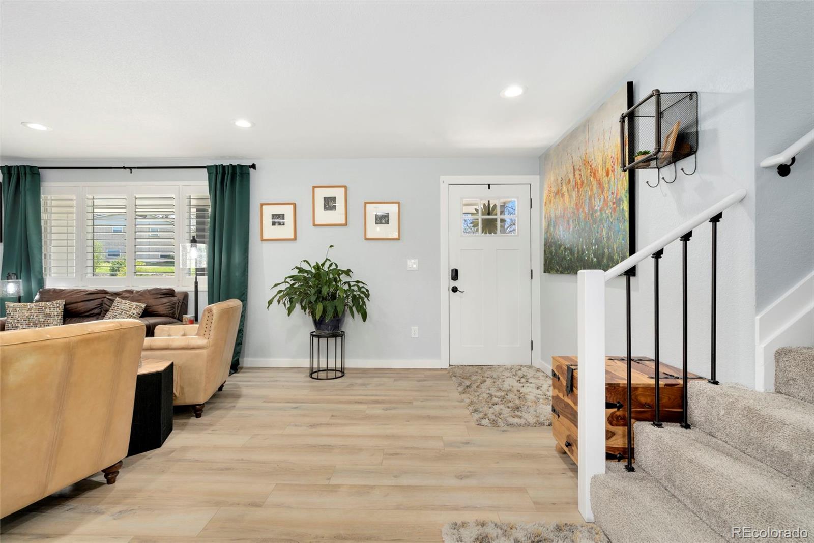 MLS Image #4 for 6439 e maplewood avenue,centennial, Colorado