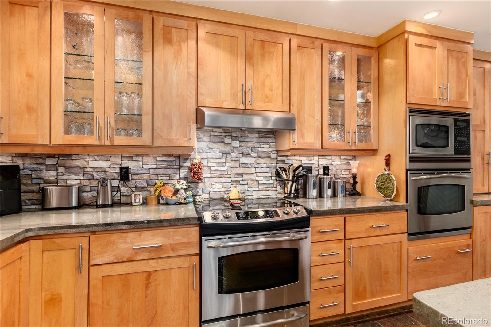 MLS Image #12 for 10000 e yale avenue,denver, Colorado