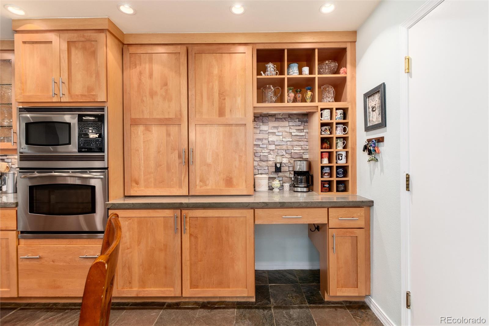 MLS Image #13 for 10000 e yale avenue,denver, Colorado
