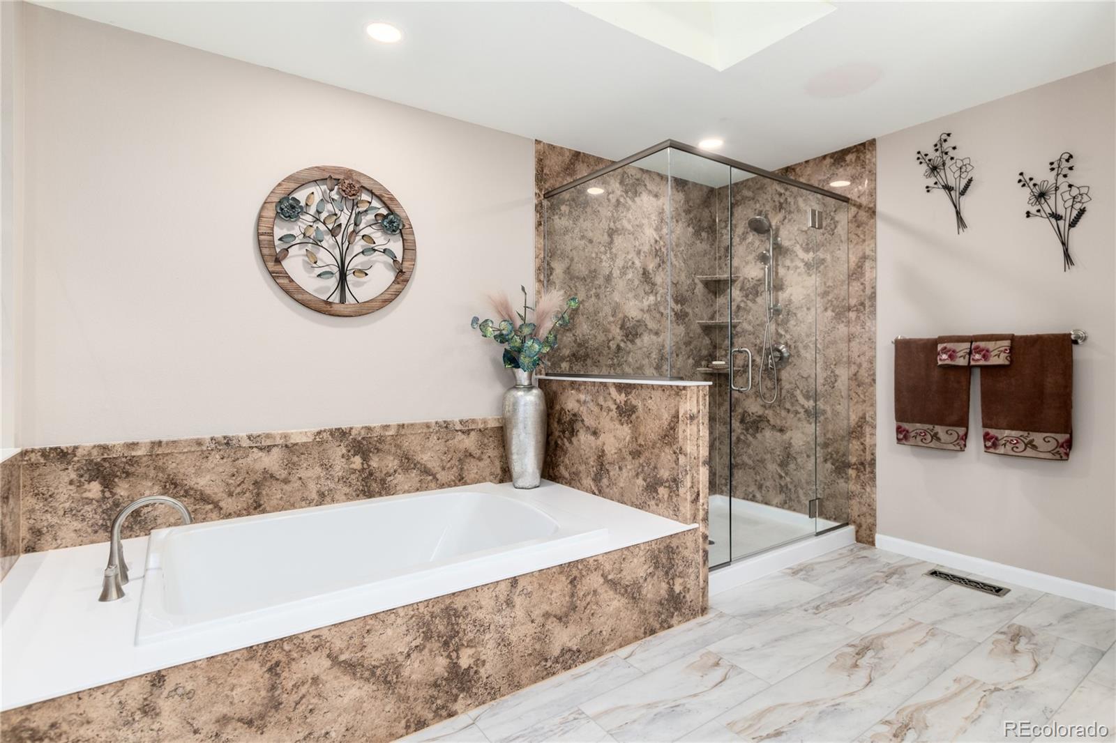 MLS Image #21 for 10000 e yale avenue,denver, Colorado