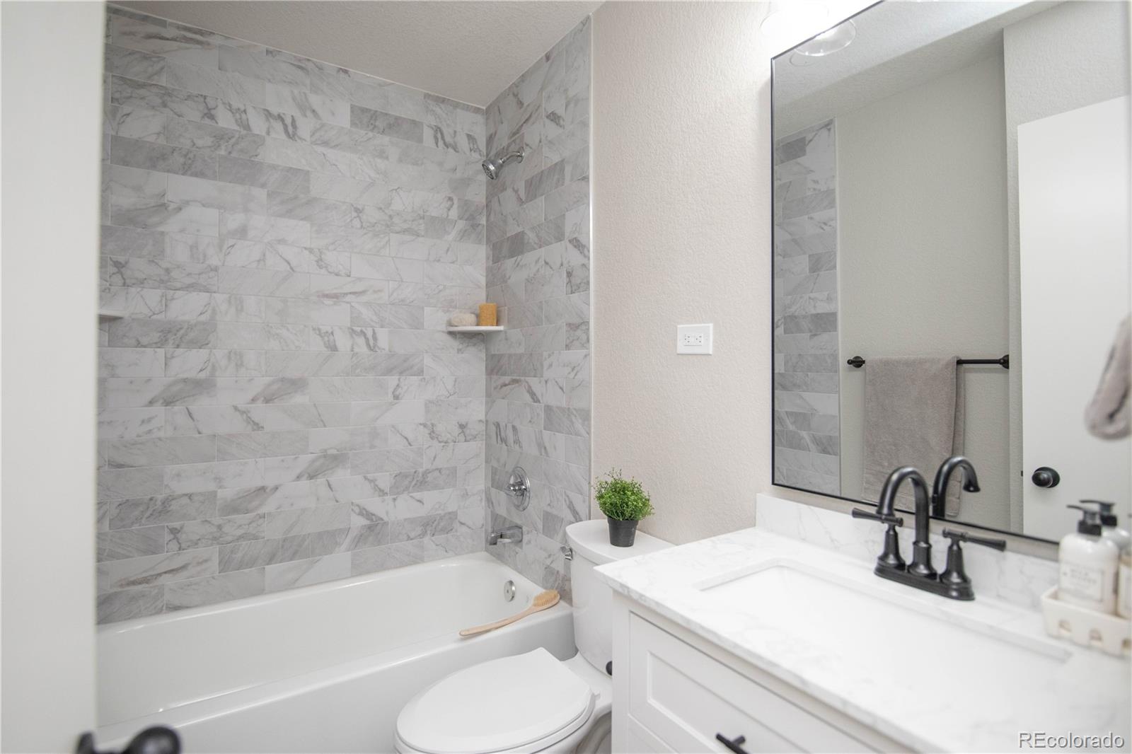 MLS Image #11 for 2504 s yates street,denver, Colorado