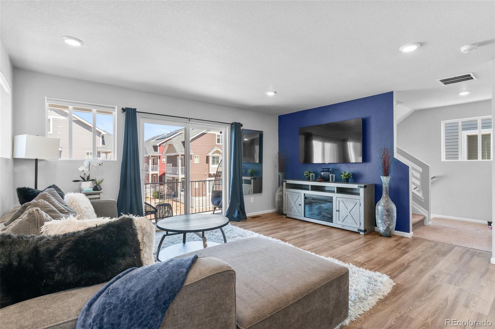 MLS Image #3 for 18644 e 54th place,denver, Colorado