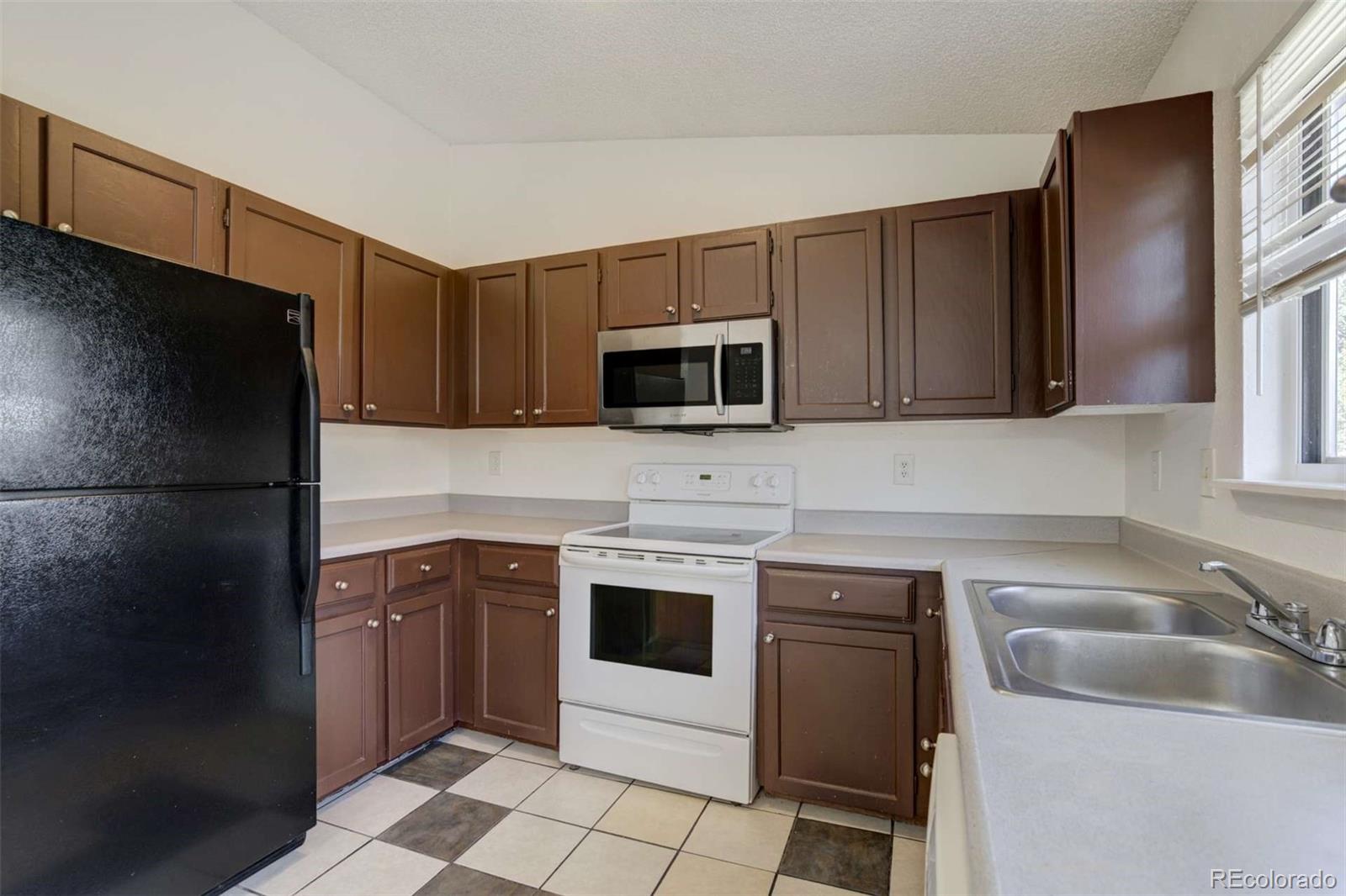 MLS Image #10 for 19000 e mansfield drive,aurora, Colorado