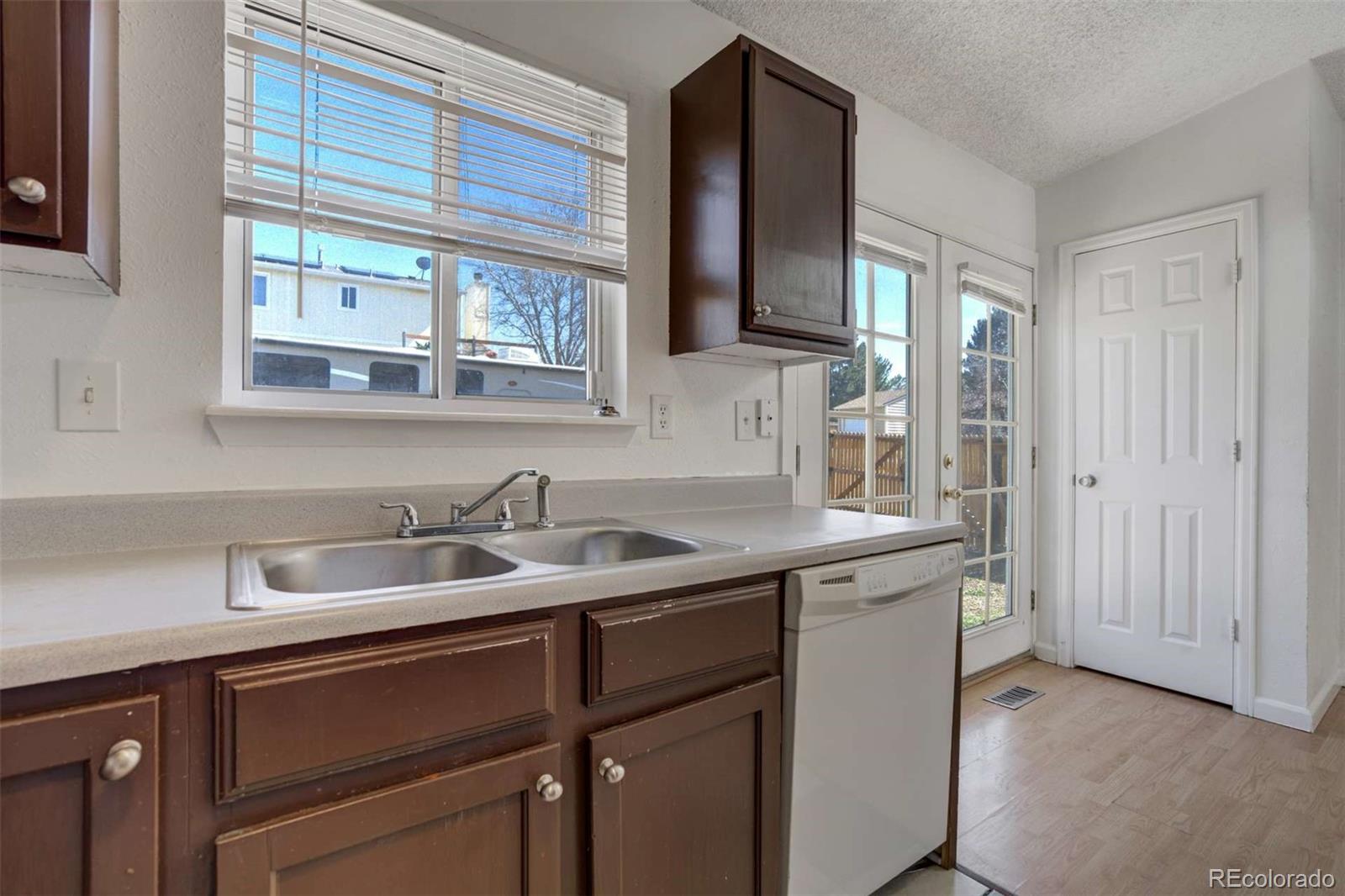 MLS Image #11 for 19000 e mansfield drive,aurora, Colorado
