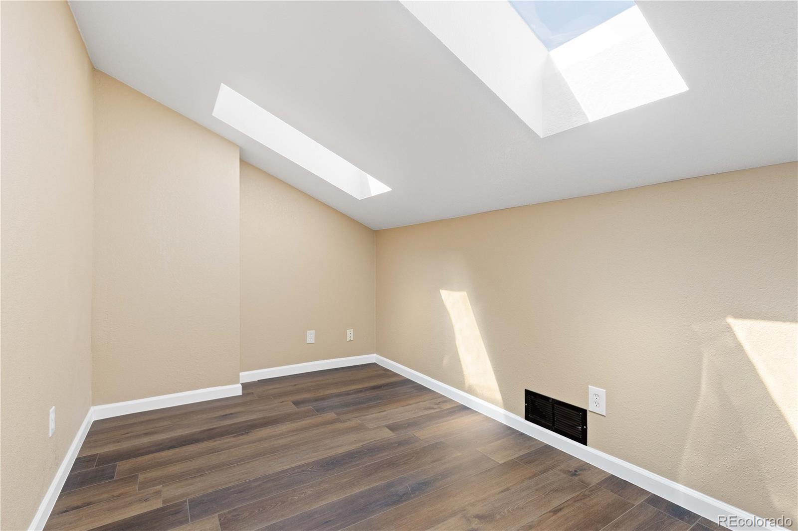 MLS Image #16 for 1603 s flanders way,aurora, Colorado