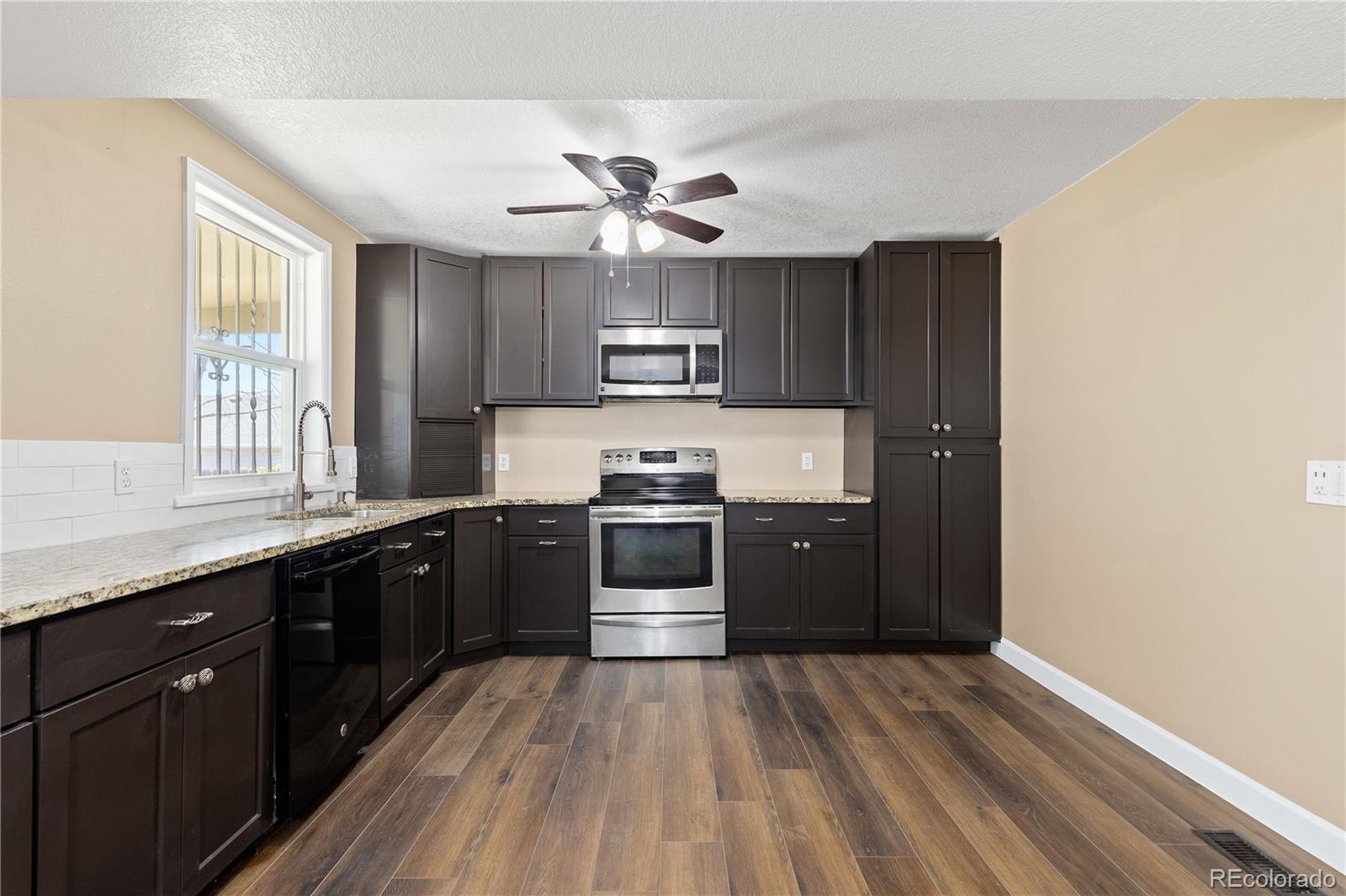 MLS Image #8 for 1603 s flanders way,aurora, Colorado