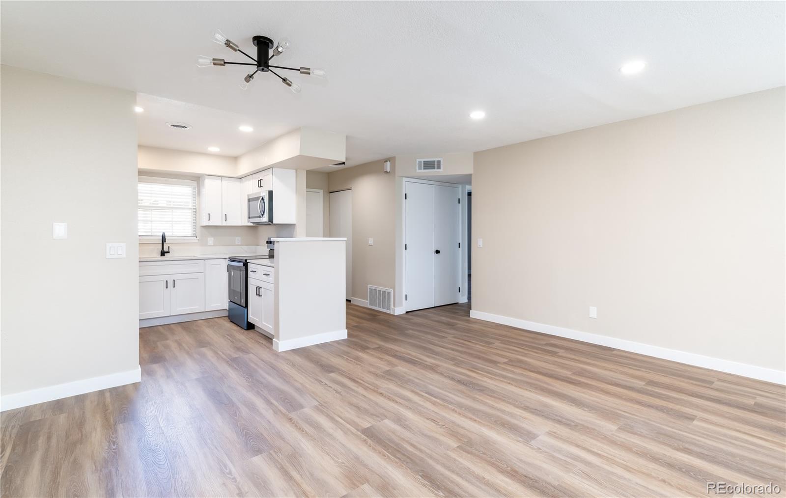MLS Image #6 for 2716 e otero place,centennial, Colorado
