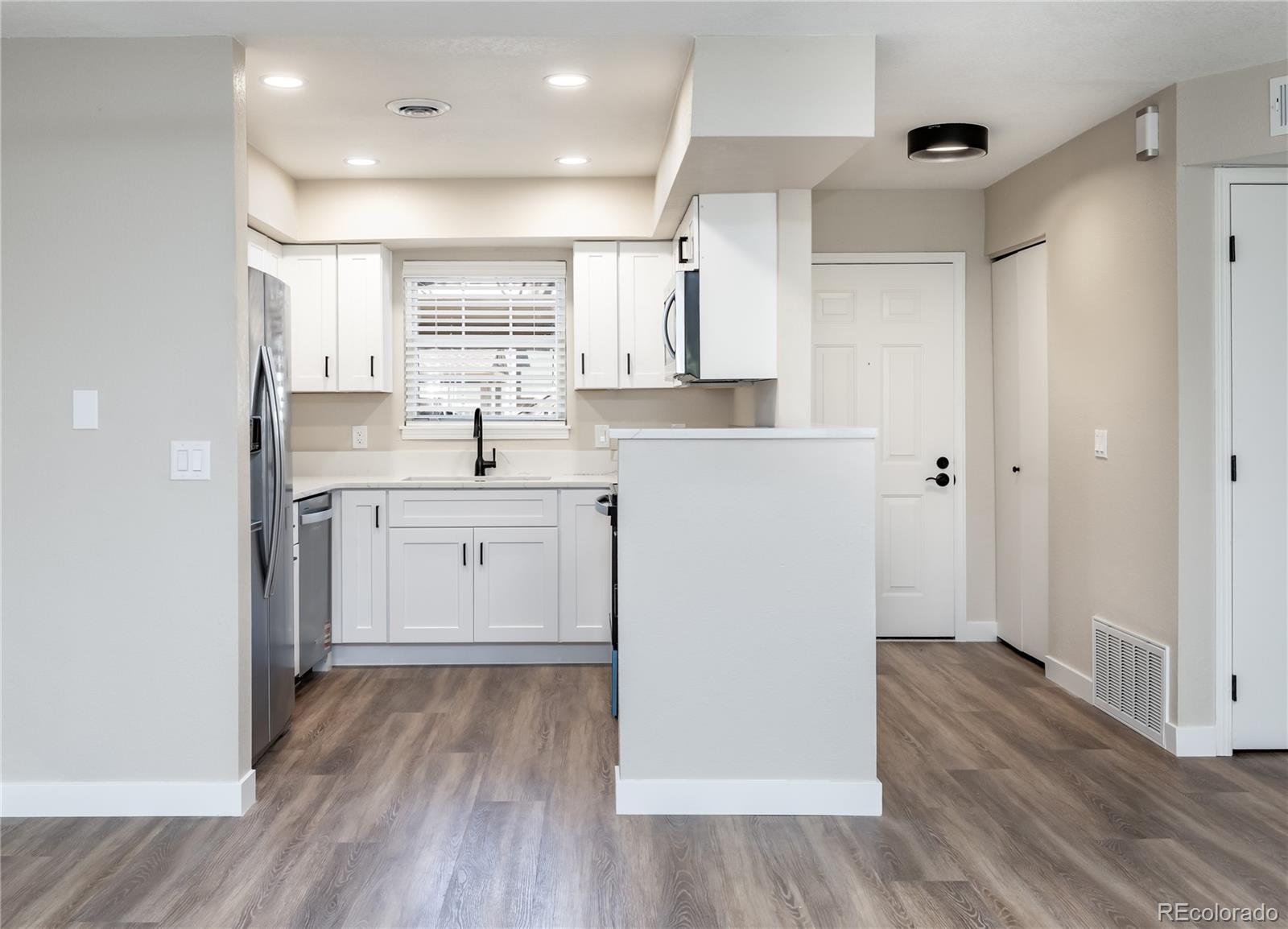 MLS Image #9 for 2716 e otero place,centennial, Colorado