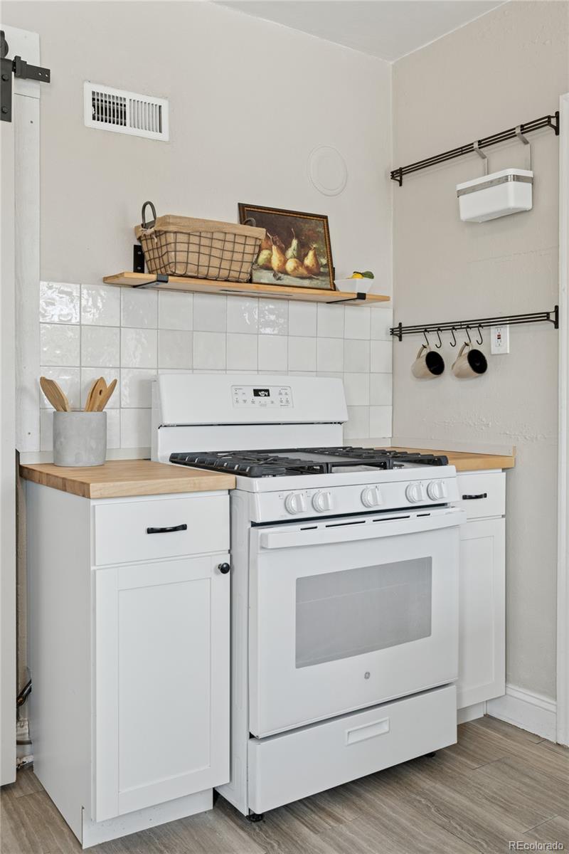 MLS Image #13 for 3740 w 54th avenue,denver, Colorado