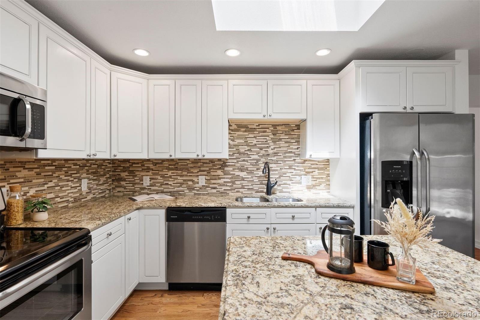 MLS Image #12 for 5698 e greenwood place,denver, Colorado
