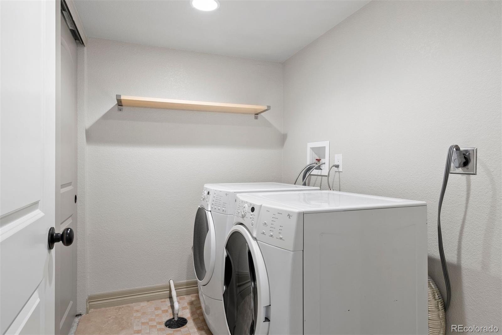 MLS Image #23 for 5698 e greenwood place,denver, Colorado