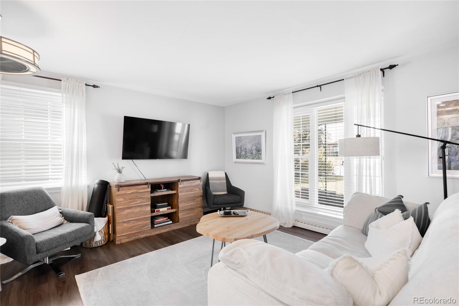 MLS Image #5 for 1380  roslyn street,denver, Colorado
