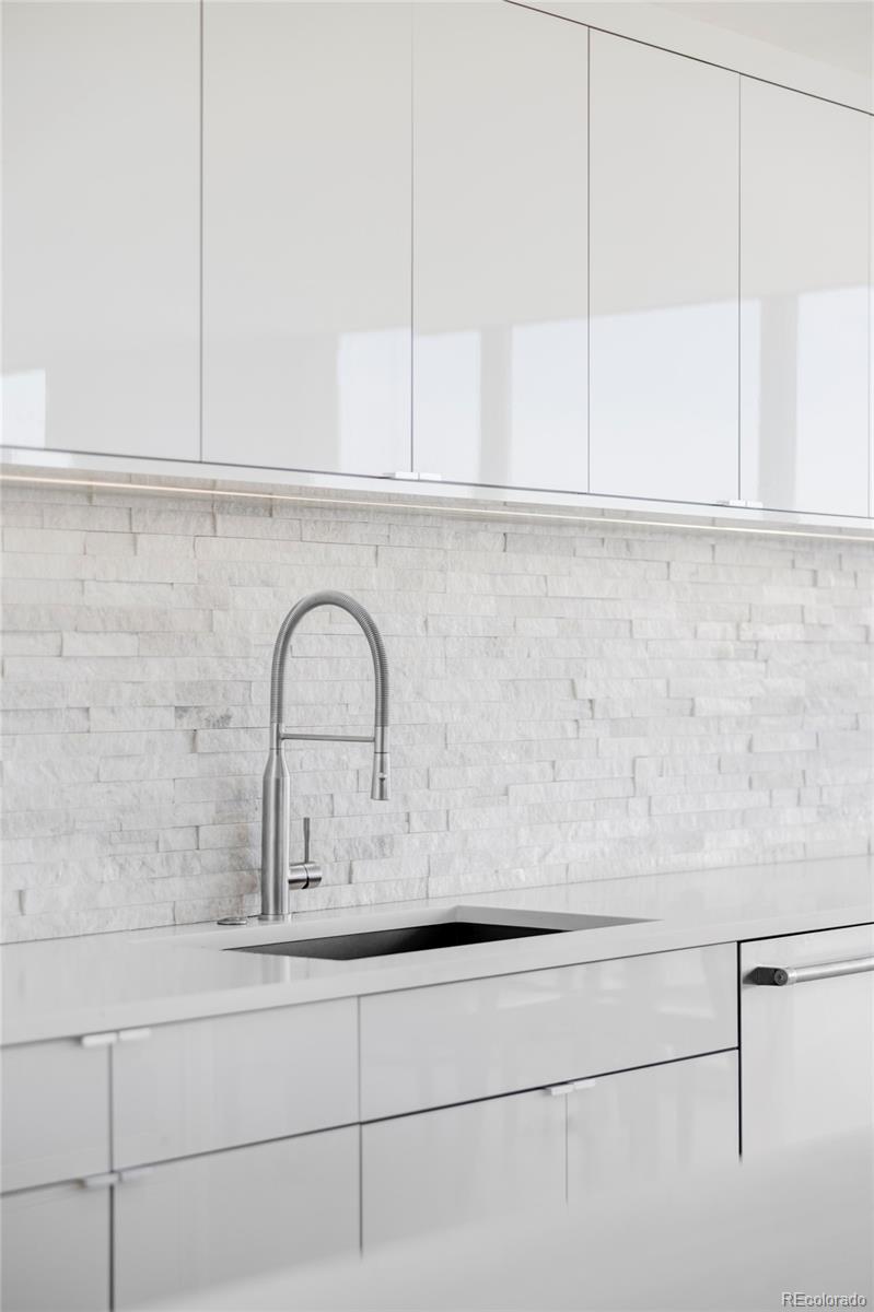 MLS Image #7 for 3100 e cherry creek south drive,denver, Colorado