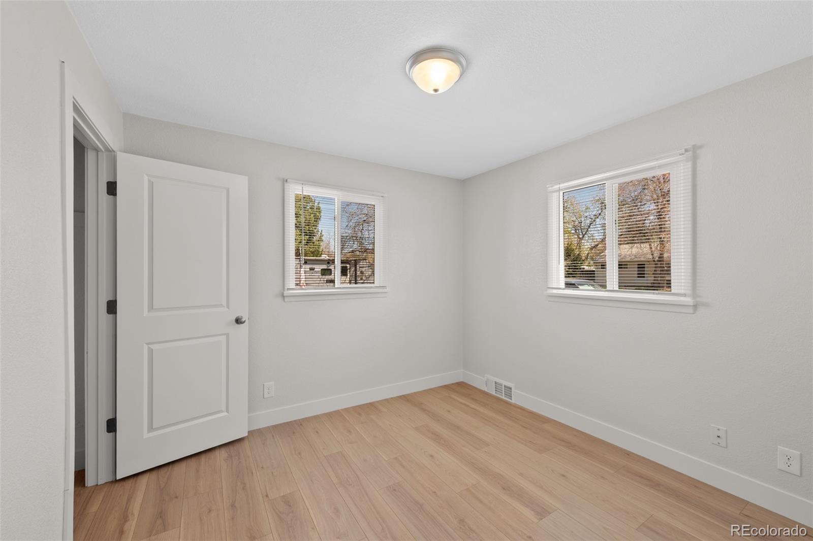 MLS Image #14 for 735  iola street,aurora, Colorado
