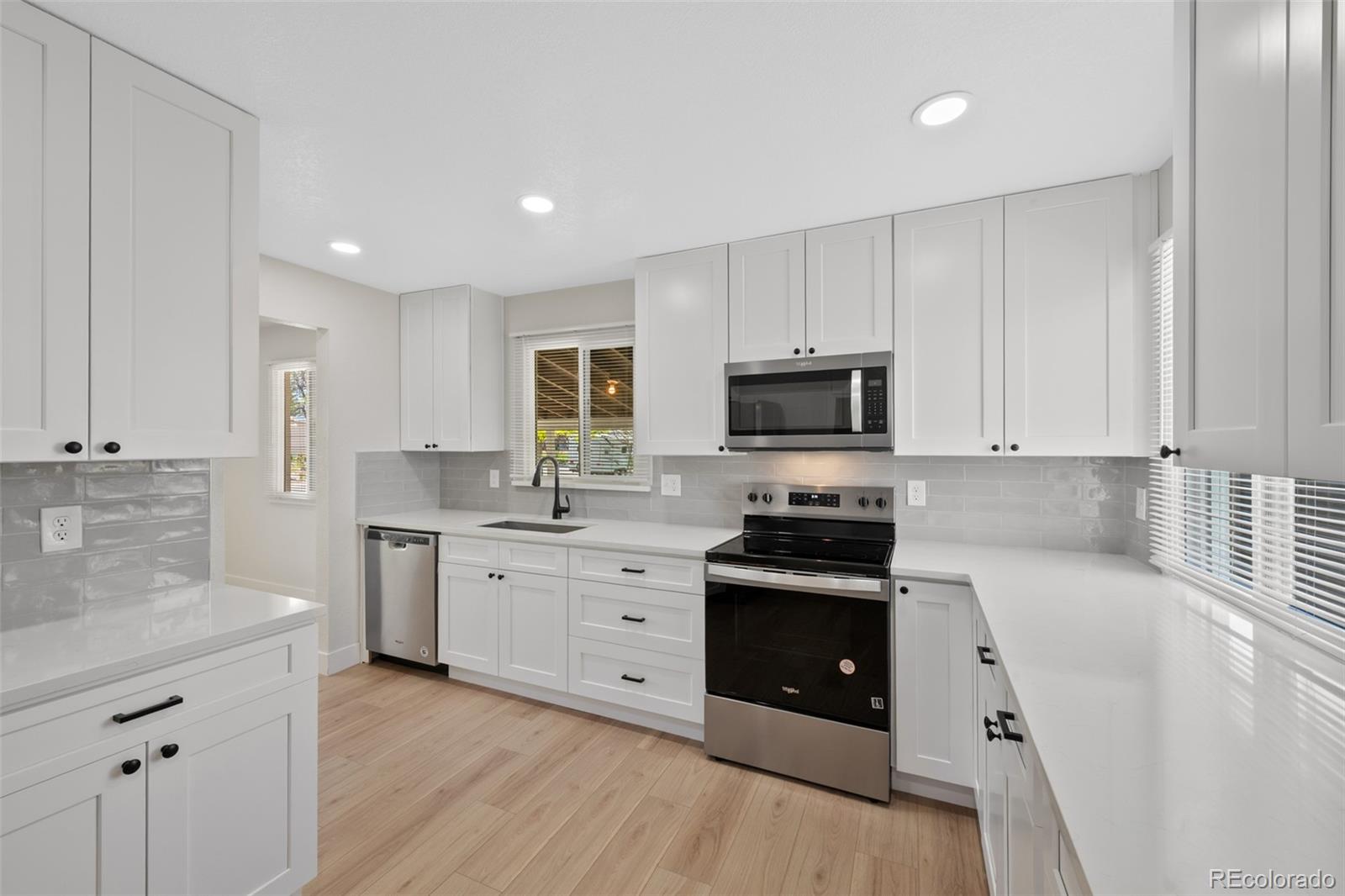 MLS Image #2 for 735  iola street,aurora, Colorado
