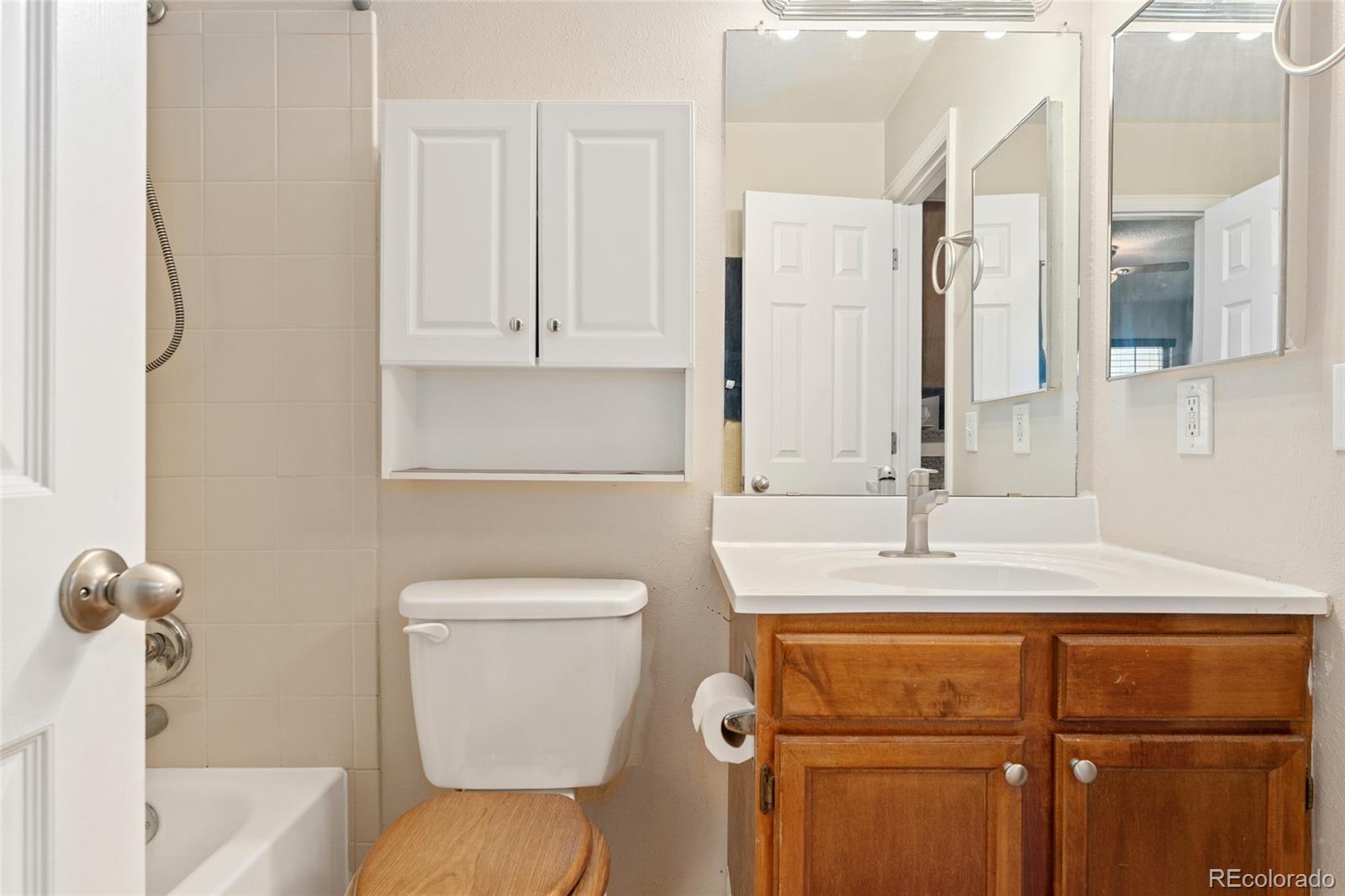 MLS Image #18 for 13854 e lehigh avenue g,aurora, Colorado