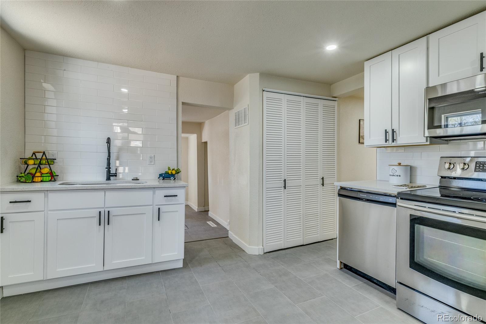 MLS Image #18 for 615 n hancock avenue,colorado springs, Colorado