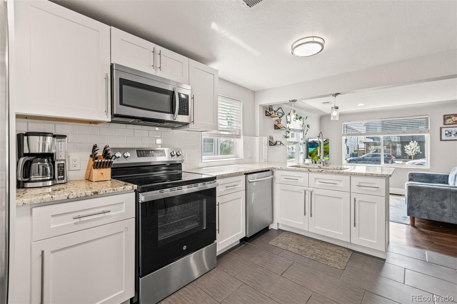 MLS Image #12 for 4120 s lincoln street,englewood, Colorado