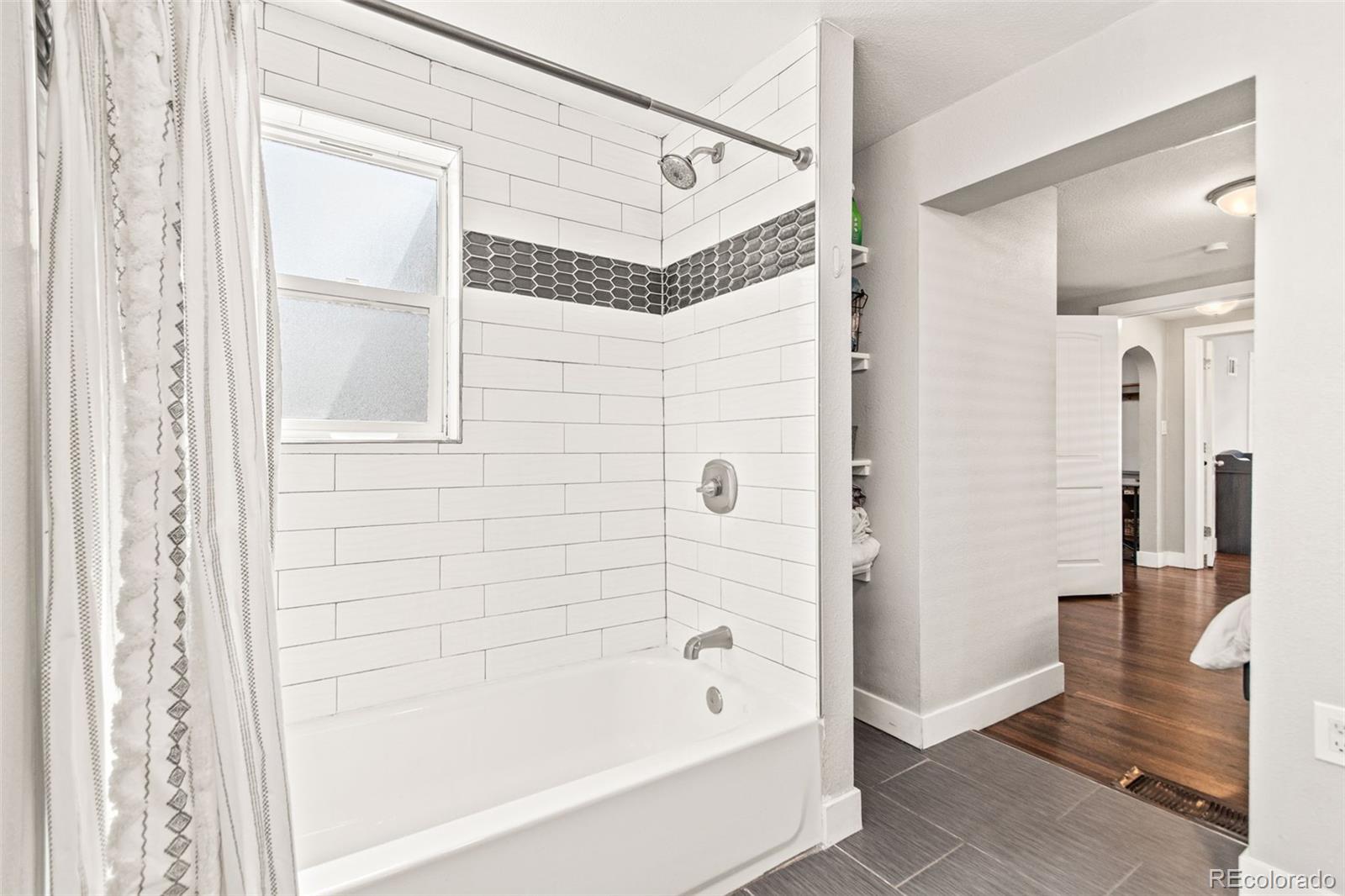 MLS Image #20 for 4120 s lincoln street,englewood, Colorado