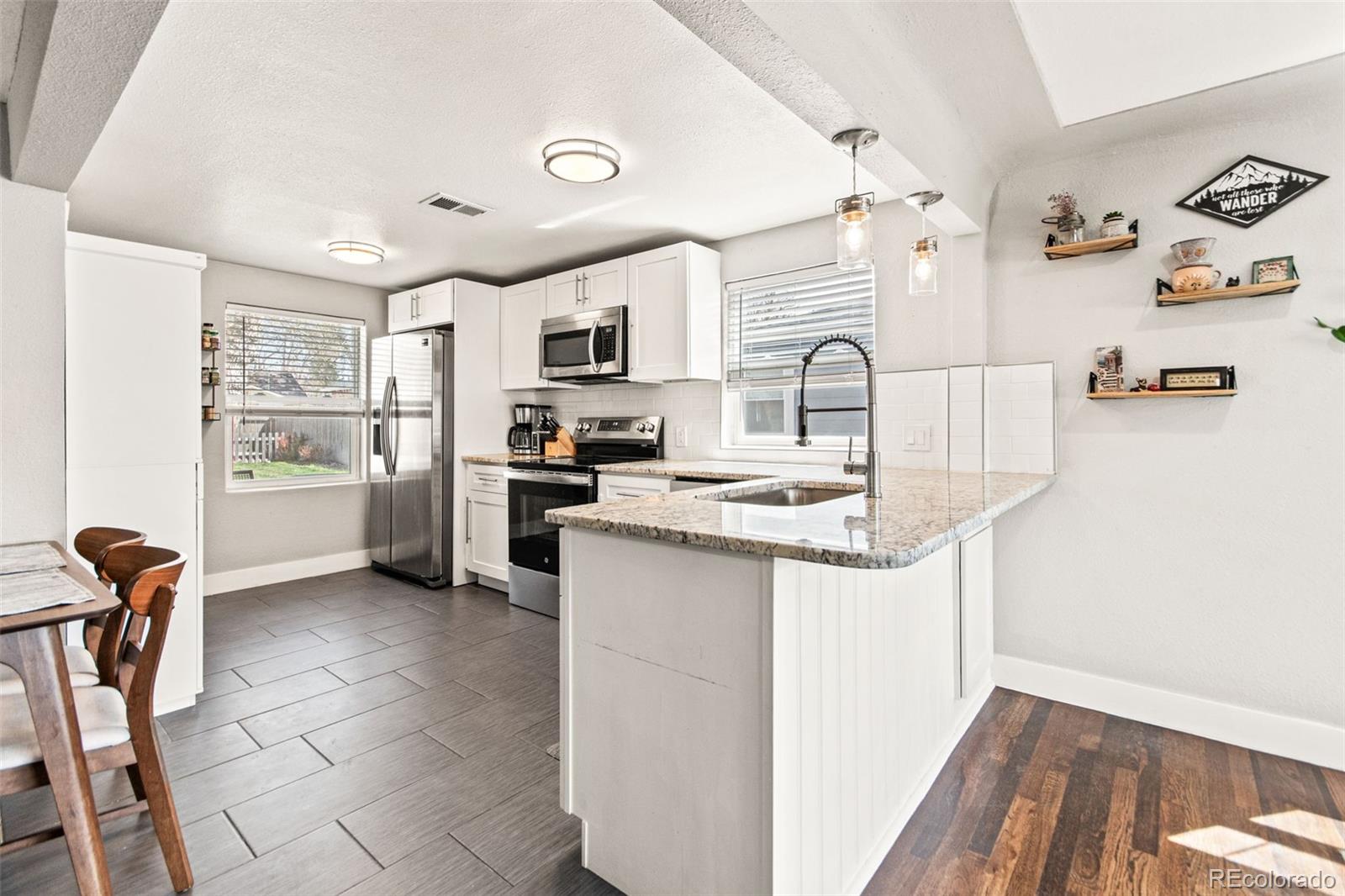 MLS Image #8 for 4120 s lincoln street,englewood, Colorado