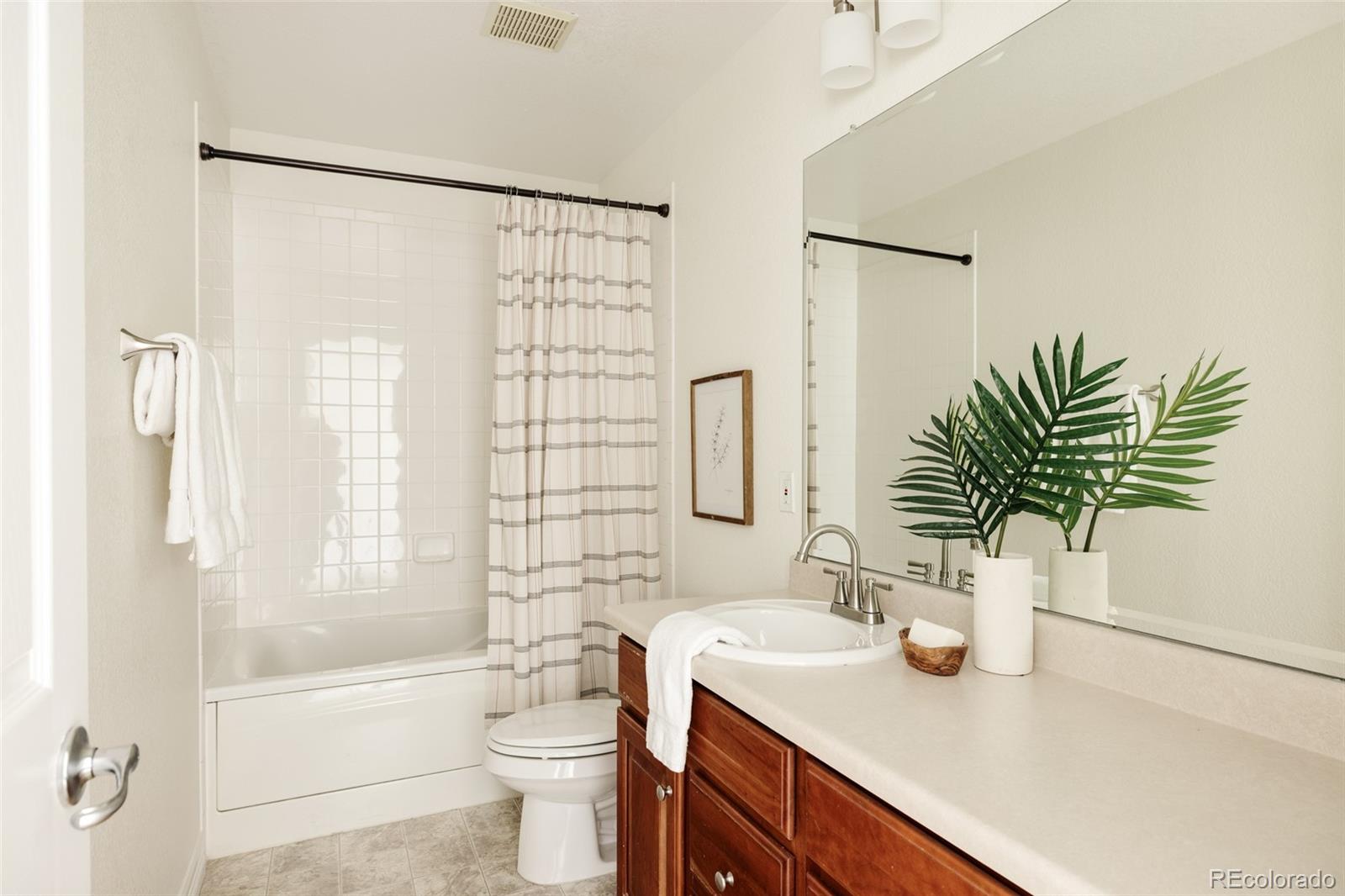 MLS Image #32 for 2854  valentia street,denver, Colorado