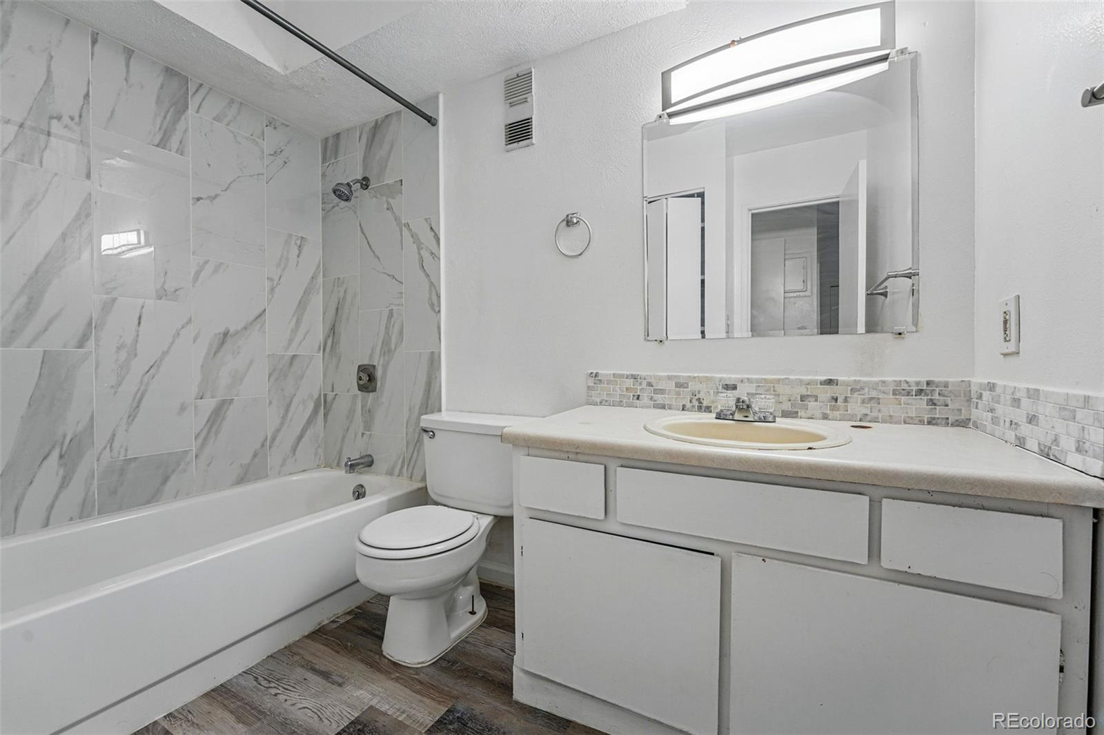 MLS Image #14 for 5995 w hampden avenue,denver, Colorado