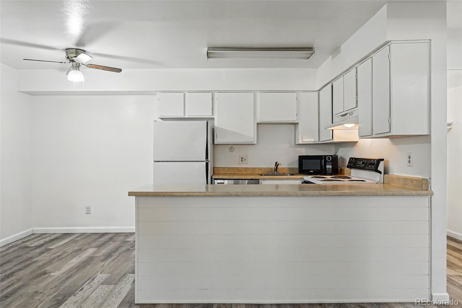 MLS Image #5 for 5995 w hampden avenue,denver, Colorado