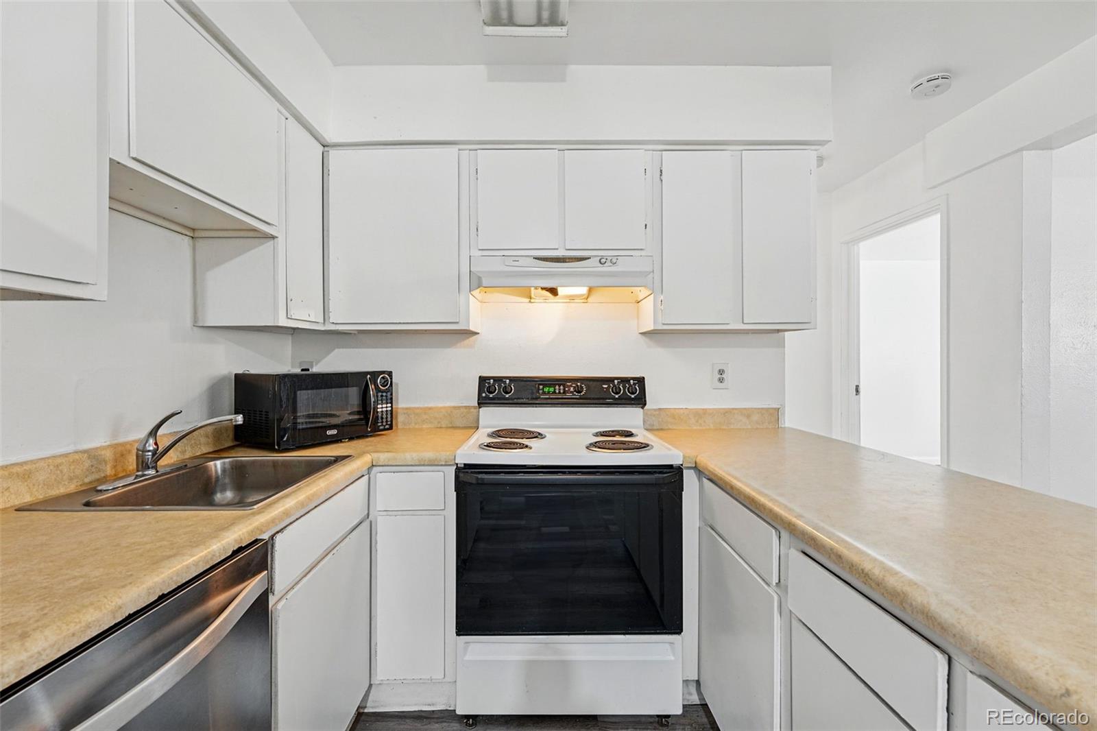 MLS Image #7 for 5995 w hampden avenue,denver, Colorado