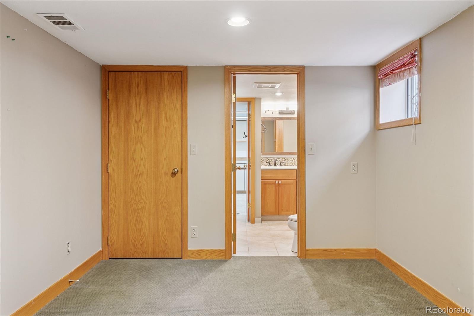 MLS Image #32 for 789 s gaylord street,denver, Colorado