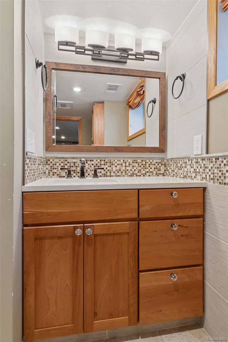 MLS Image #33 for 789 s gaylord street,denver, Colorado