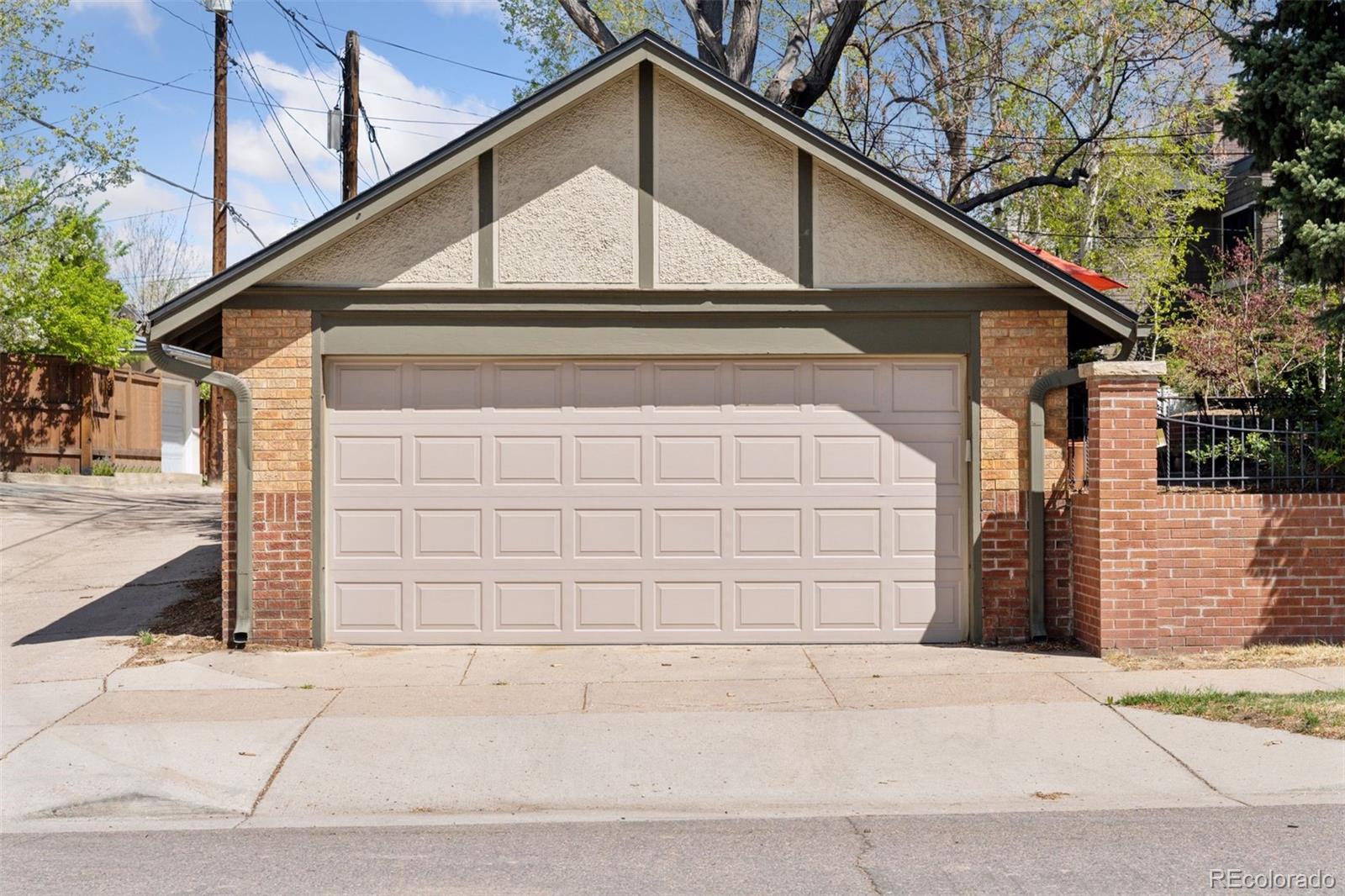 MLS Image #38 for 789 s gaylord street,denver, Colorado