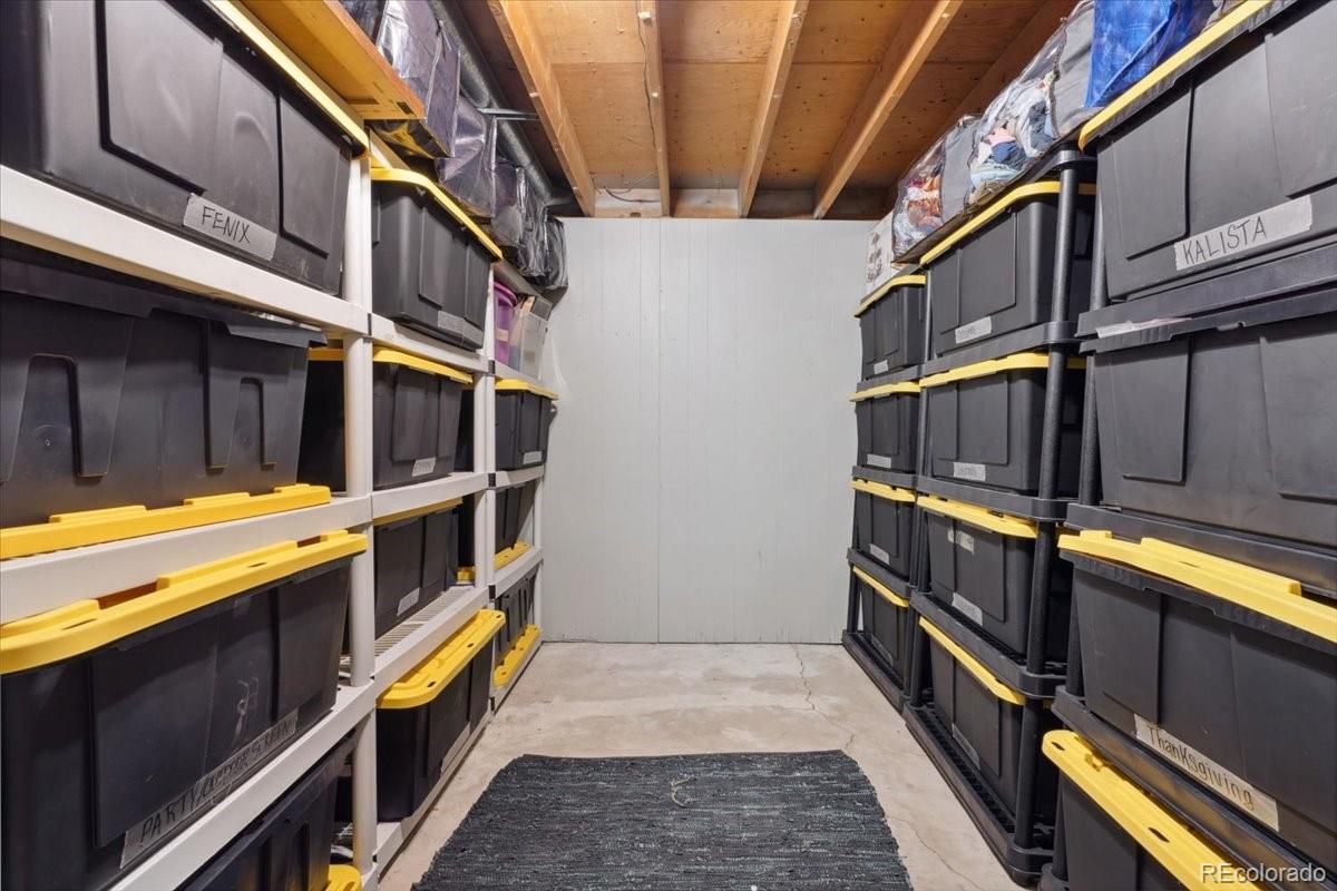 MLS Image #29 for 3383 s boston court,denver, Colorado