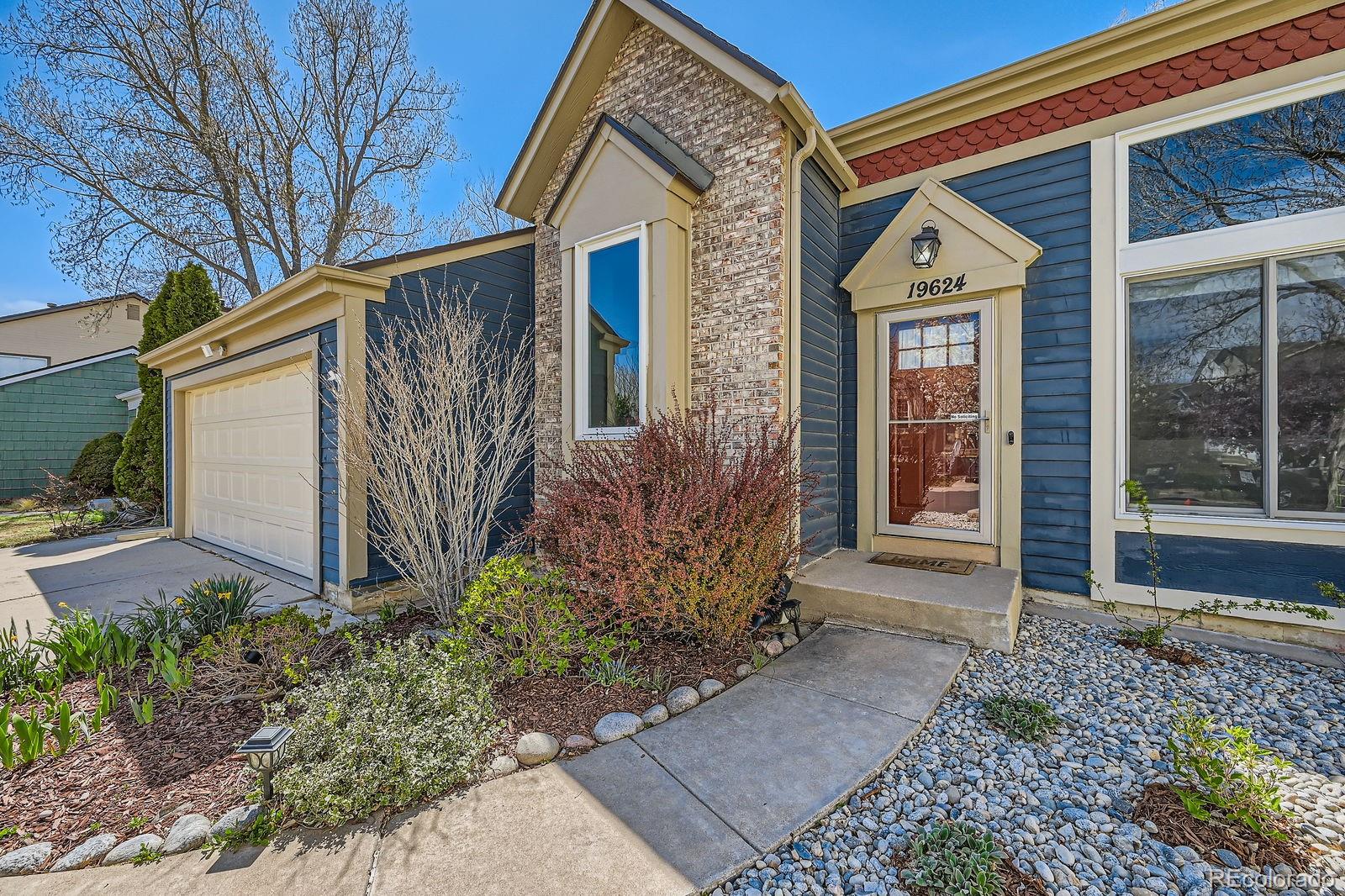 CMA Image for 19624 e girard drive,Aurora, Colorado