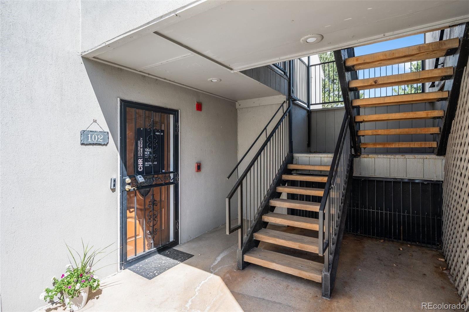 MLS Image #2 for 10520 w jewell avenue,lakewood, Colorado