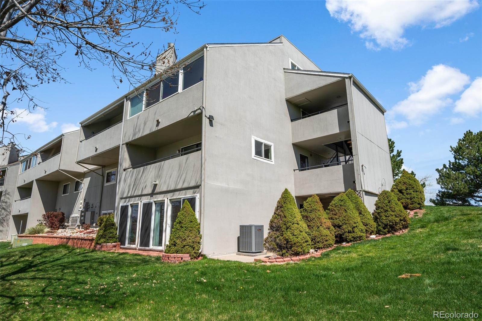 MLS Image #25 for 10520 w jewell avenue,lakewood, Colorado