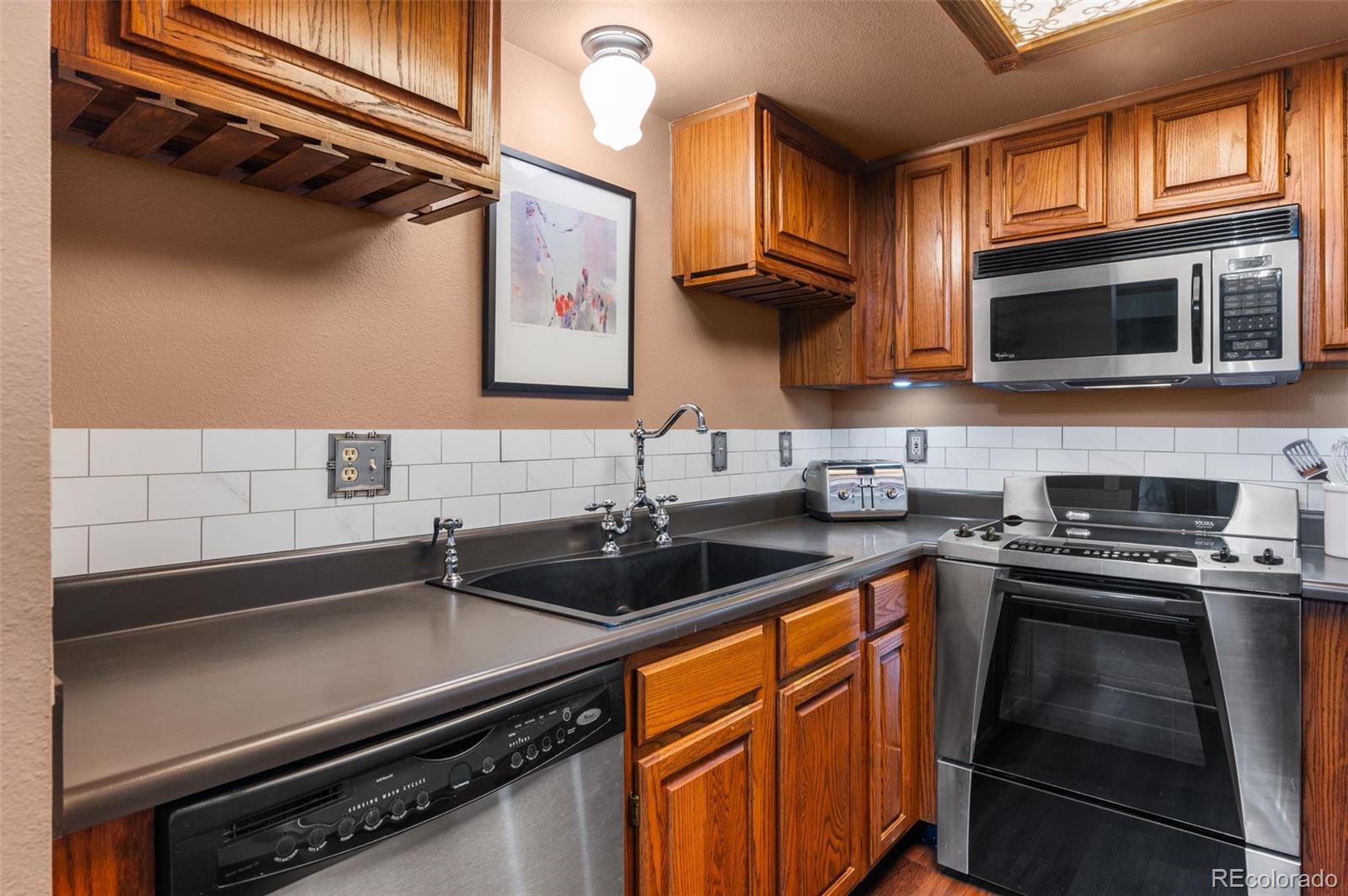 MLS Image #9 for 10520 w jewell avenue,lakewood, Colorado