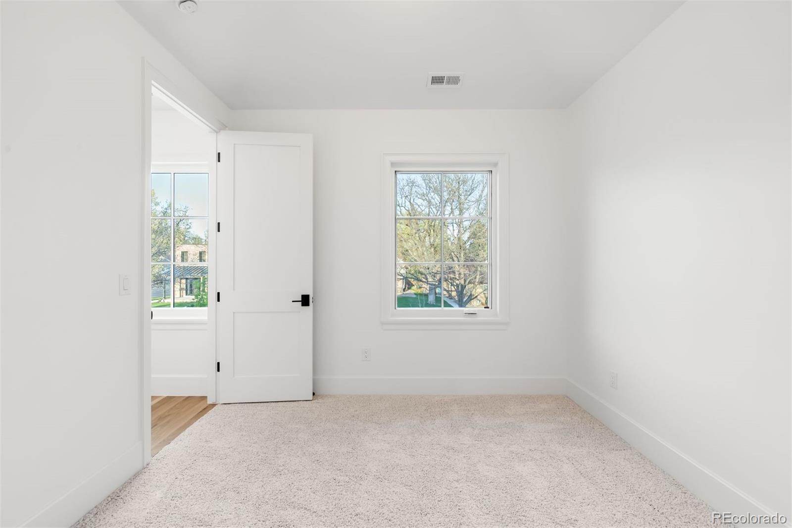 MLS Image #33 for 507 s gaylord street,denver, Colorado