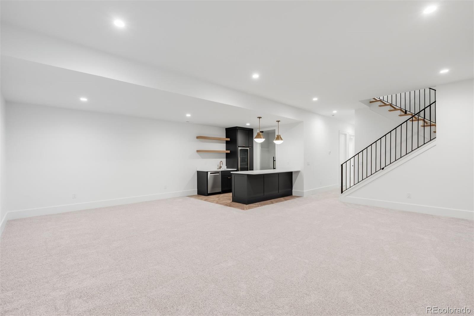 MLS Image #38 for 507 s gaylord street,denver, Colorado