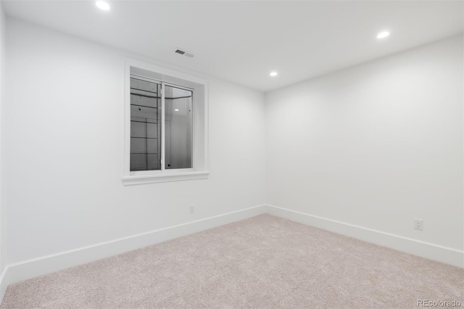 MLS Image #41 for 507 s gaylord street,denver, Colorado