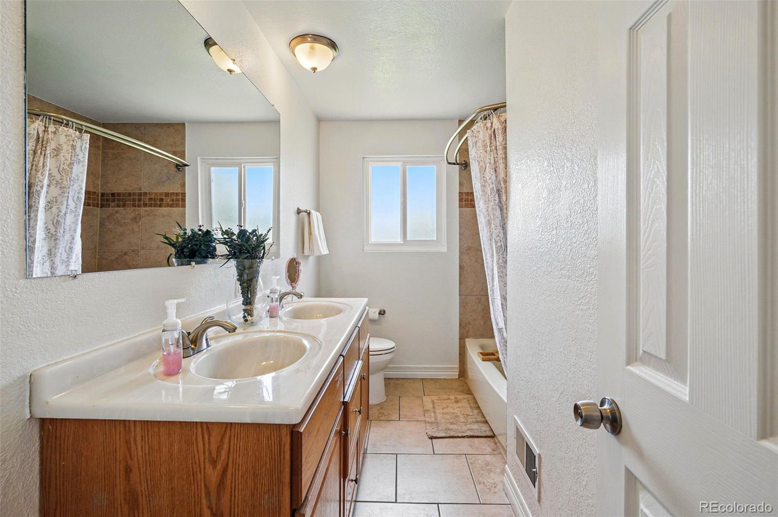 MLS Image #23 for 11715 w 30th place,lakewood, Colorado