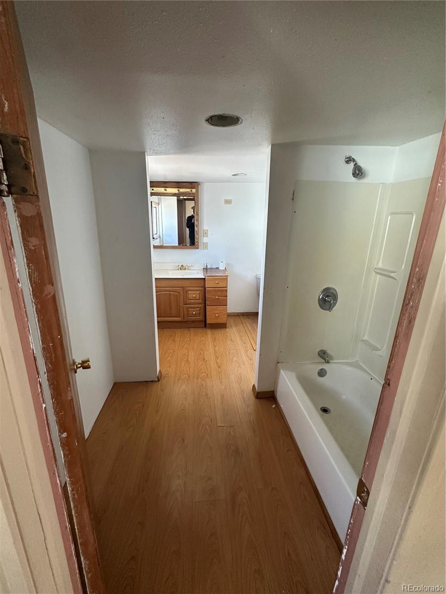 MLS Image #11 for 1114  la due avenue,alamosa, Colorado