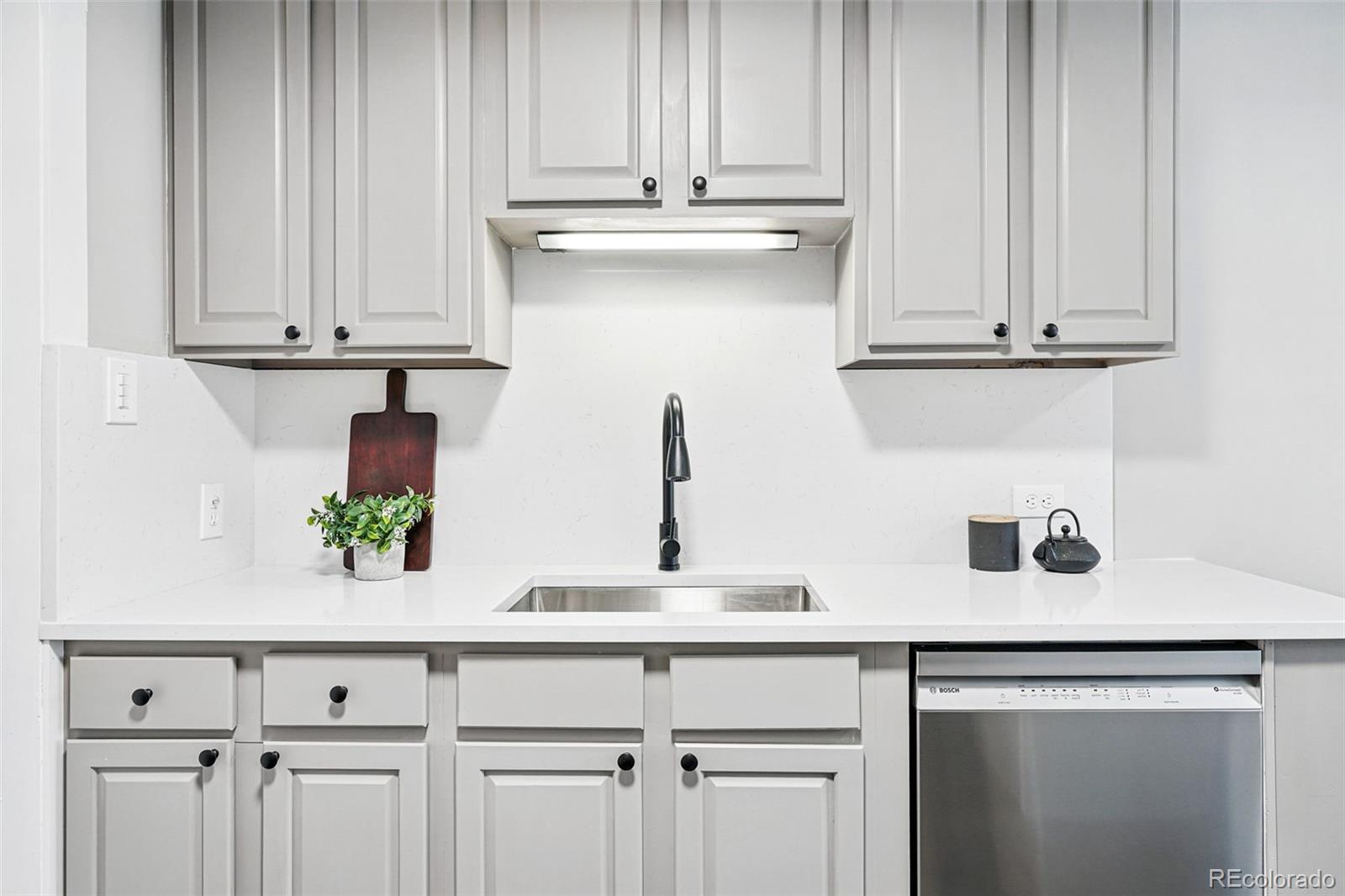 MLS Image #16 for 1100  gaylord street,denver, Colorado