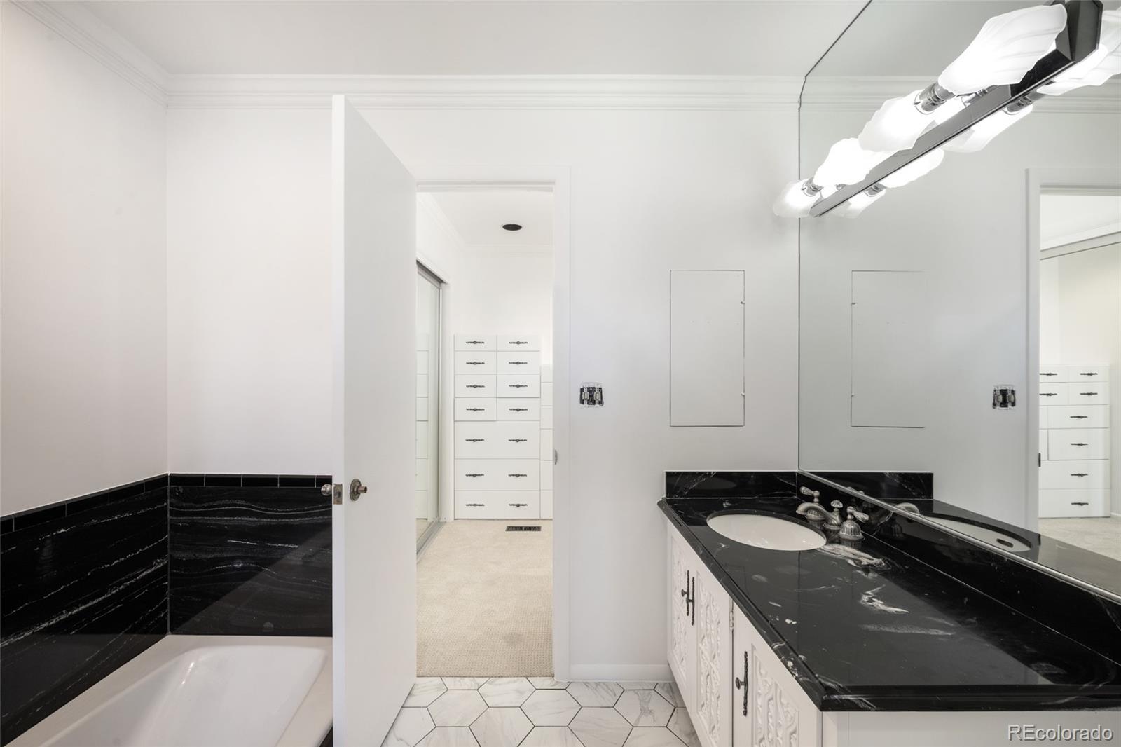 MLS Image #15 for 6  martin lane,englewood, Colorado