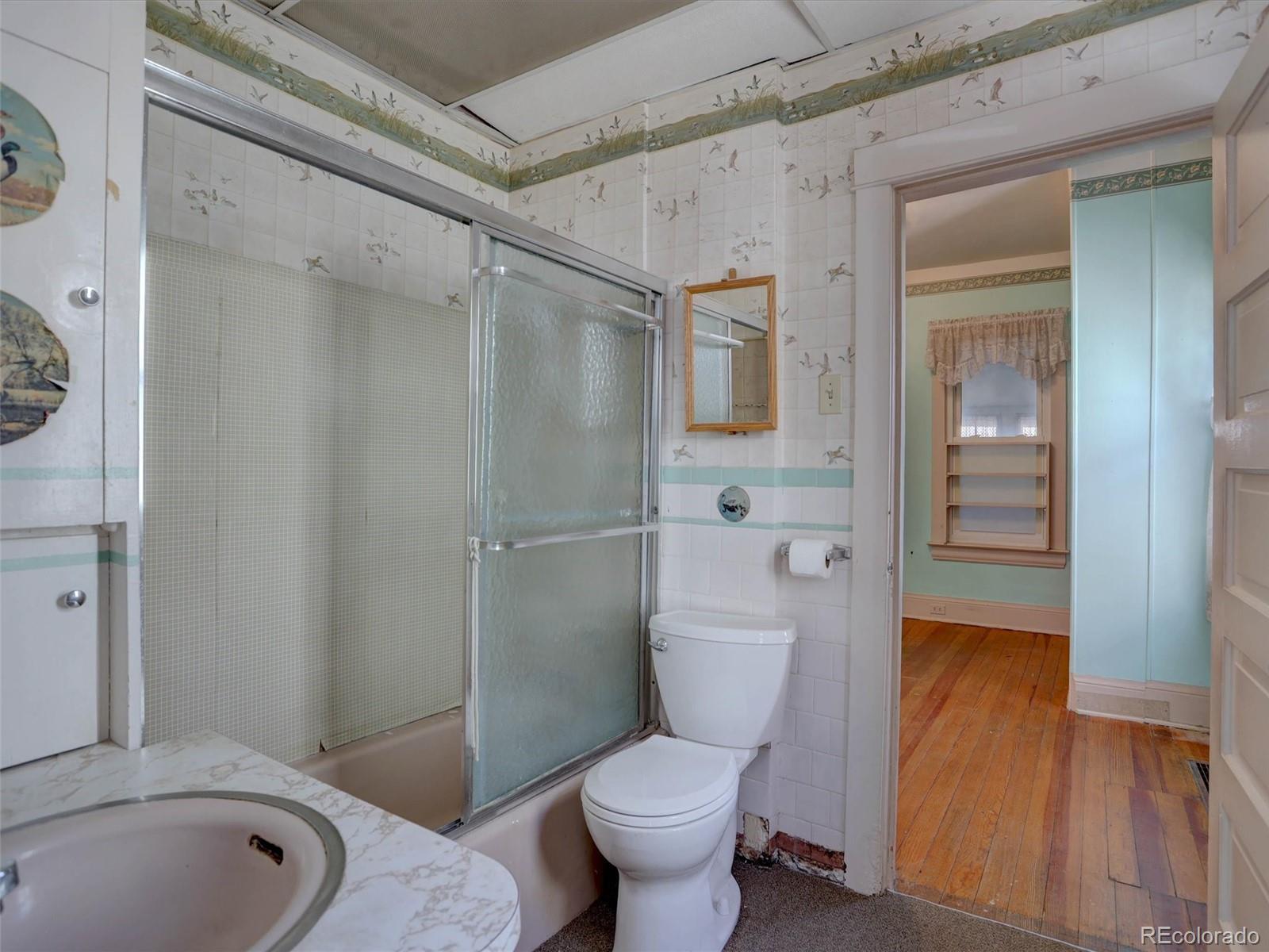 MLS Image #11 for 2963 s lincoln street,englewood, Colorado