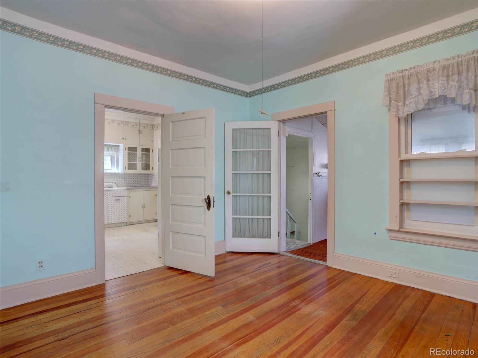 MLS Image #13 for 2963 s lincoln street,englewood, Colorado