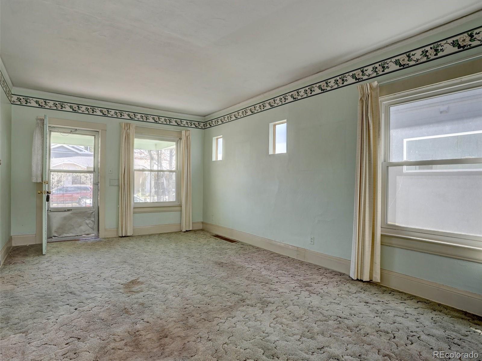 MLS Image #3 for 2963 s lincoln street,englewood, Colorado