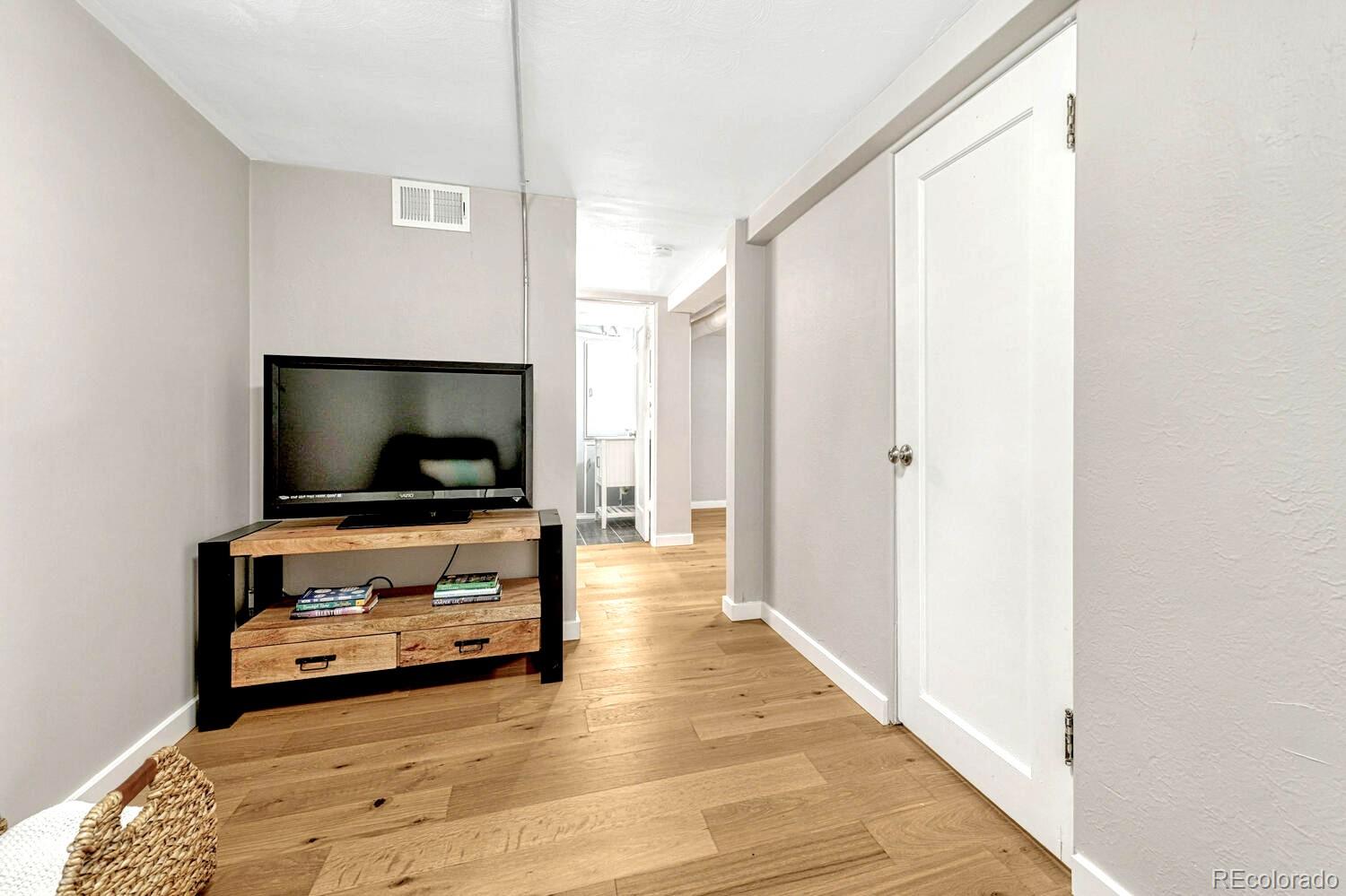 MLS Image #16 for 4720 w 39th avenue,denver, Colorado
