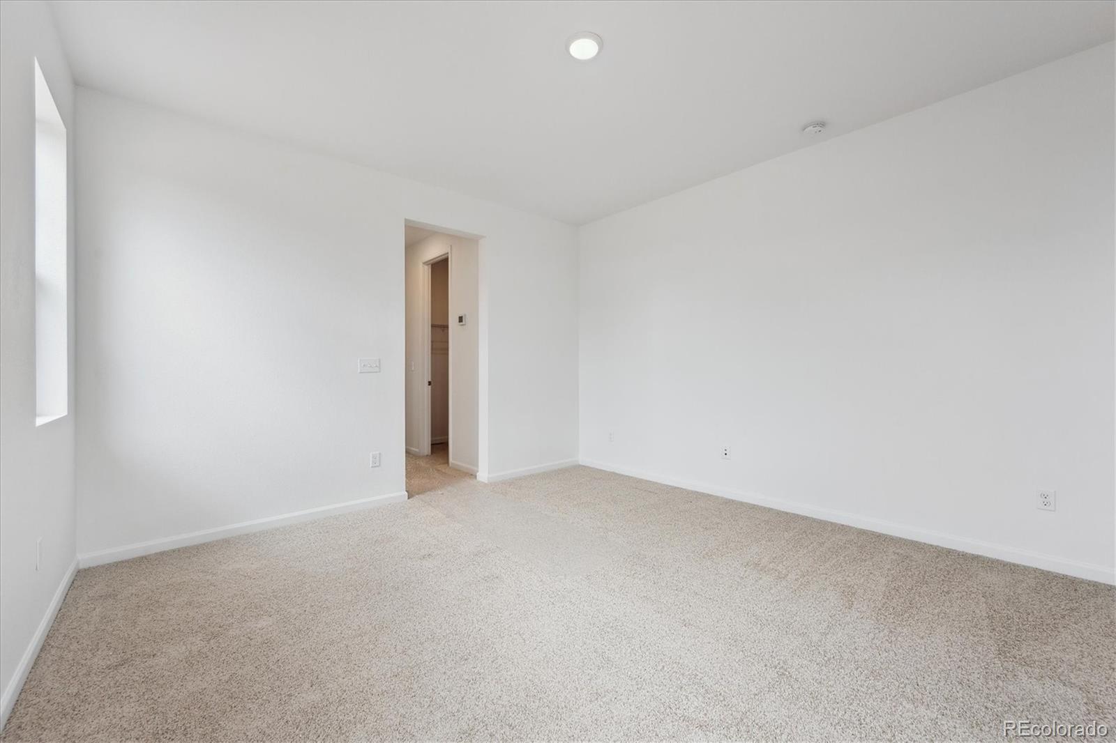 MLS Image #12 for 24780 e 39th avenue,aurora, Colorado
